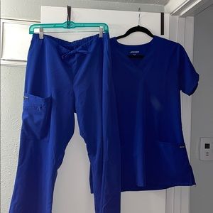 Jockey women’s scrubs top and bottom royal blue M